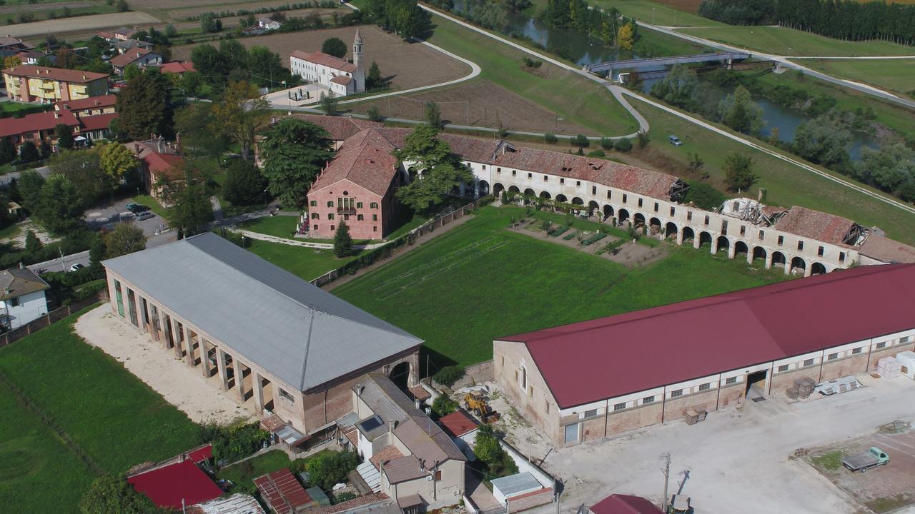 Hotel La Corte Correzzola Δωμάτιο φωτογραφία